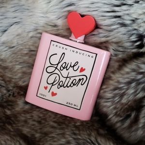 Love Potion Flask by Ban.do